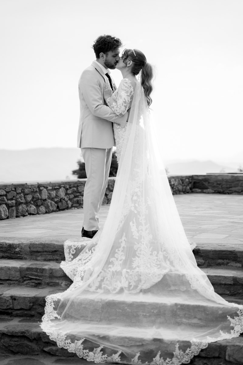 Γιάννης & Ελένη - Άνω Πορόια : Real Wedding by Koralia Photography